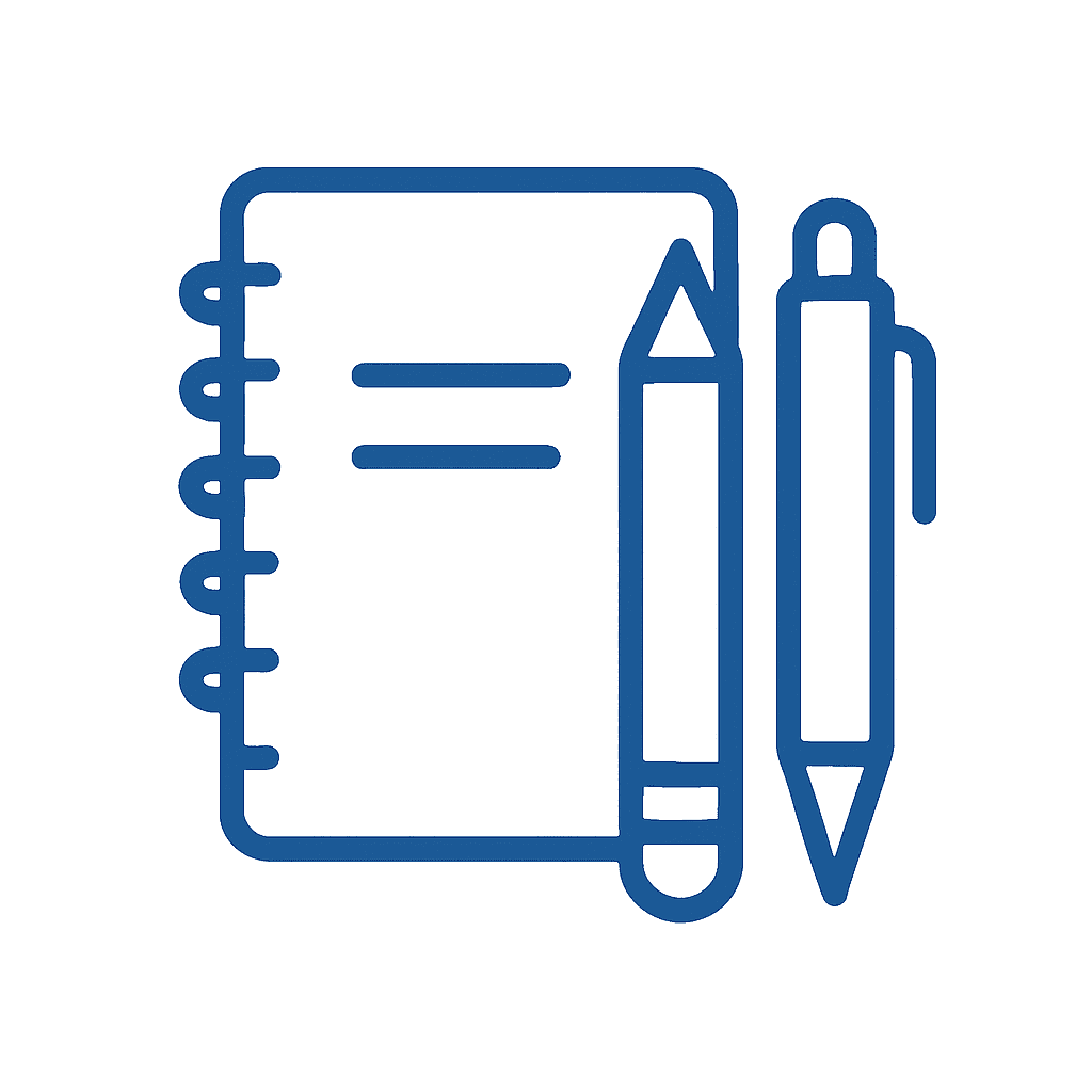 Alt tekst: Notitieschrift op een notitieboekje met pen en potlood, zakelijk en georganiseerd.